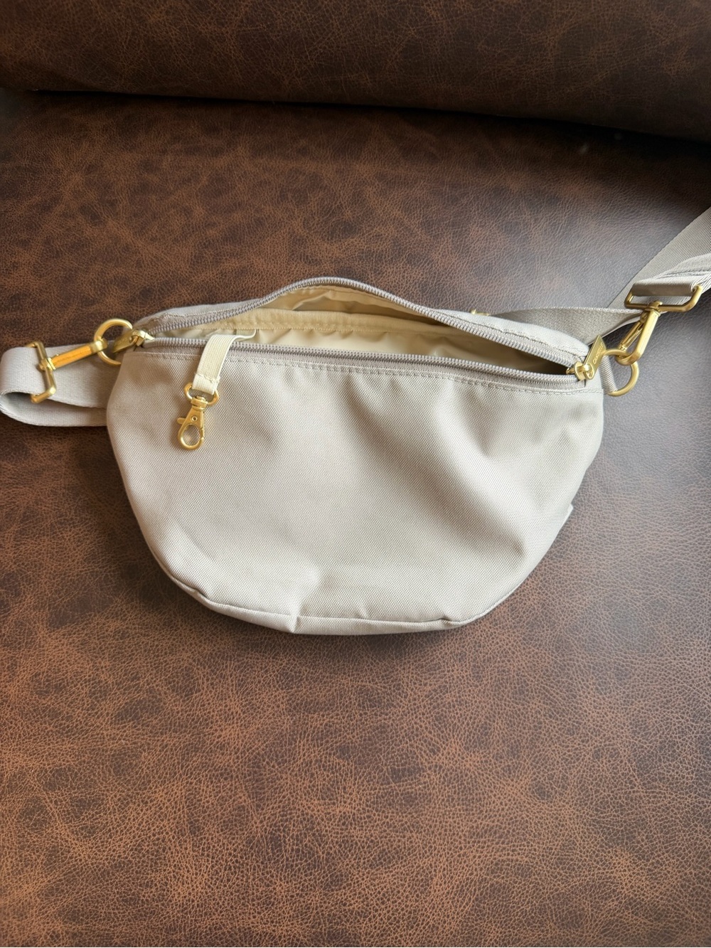 Canvelle Bum Bag Gray Gold Hardware